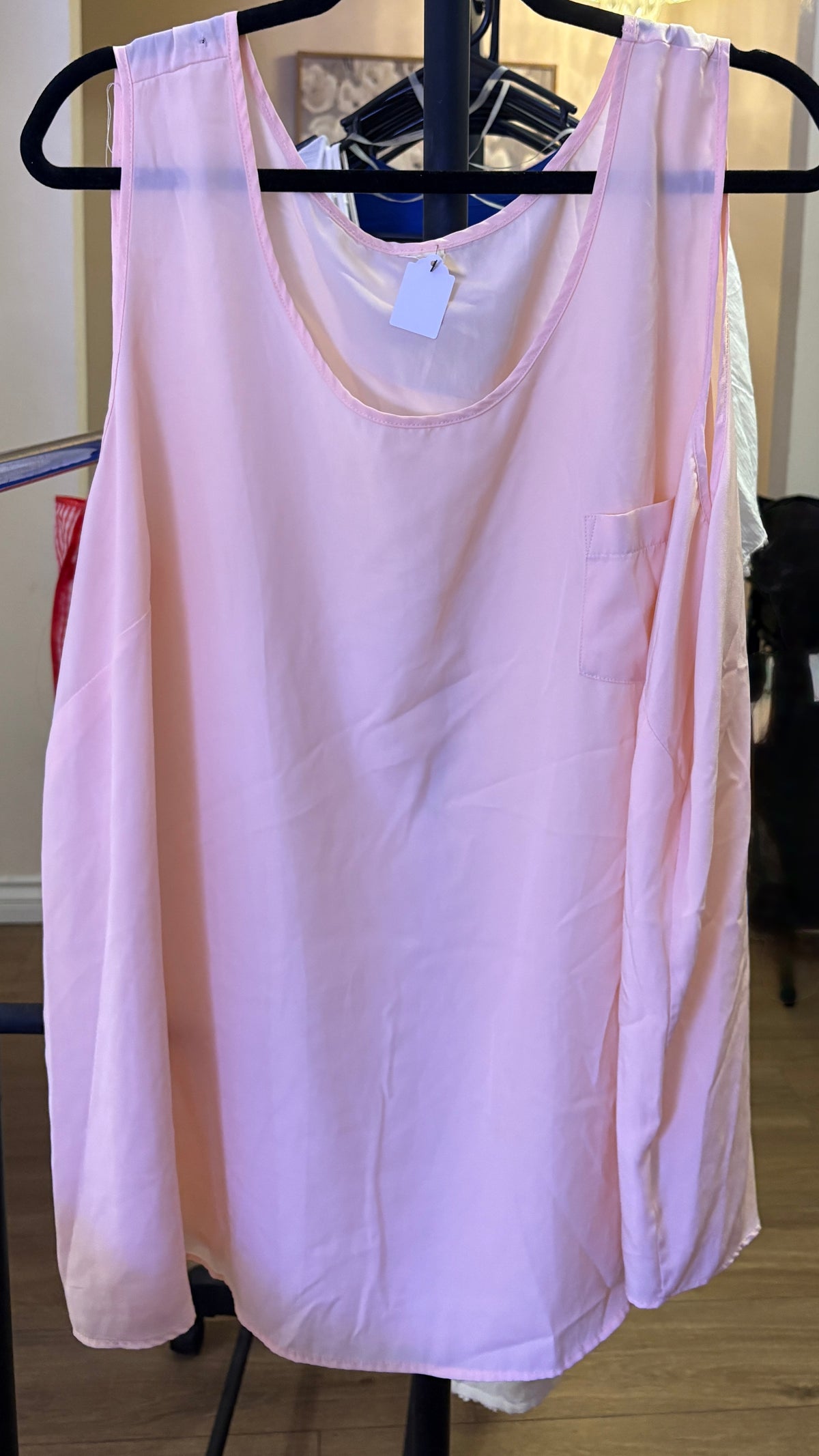 Faded Glory Women's Peach Whisper Flowy Woven Tank Top with Chest Pocket - Plus Size 2X