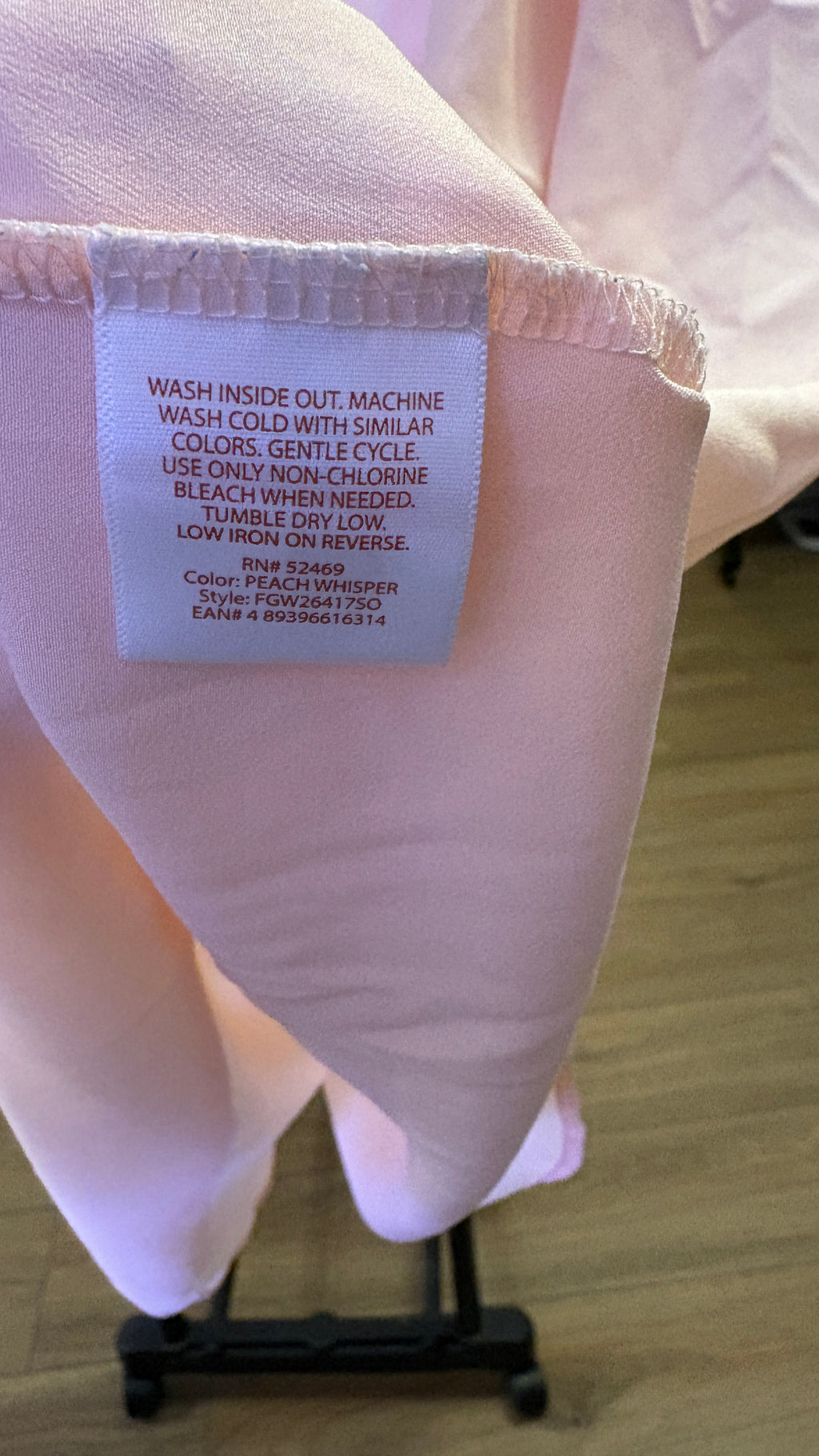 Faded Glory Women's Peach Whisper Flowy Woven Tank Top with Chest Pocket - Plus Size 2X