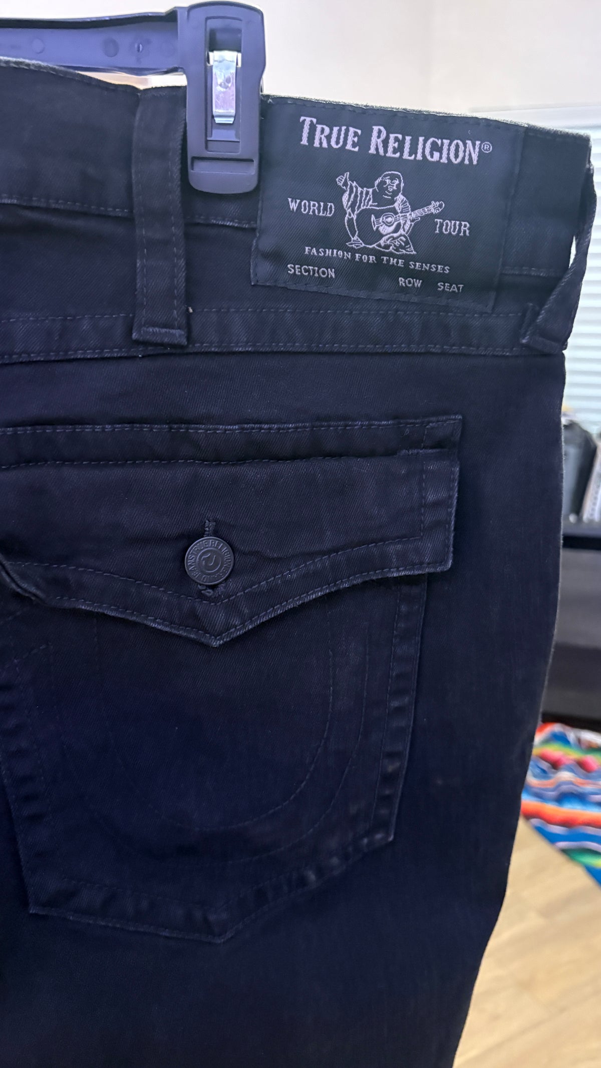 New no tags True Religion Men's Ricky Relaxed Straight Leg Black Jeans with Flap Pockets - Size 44