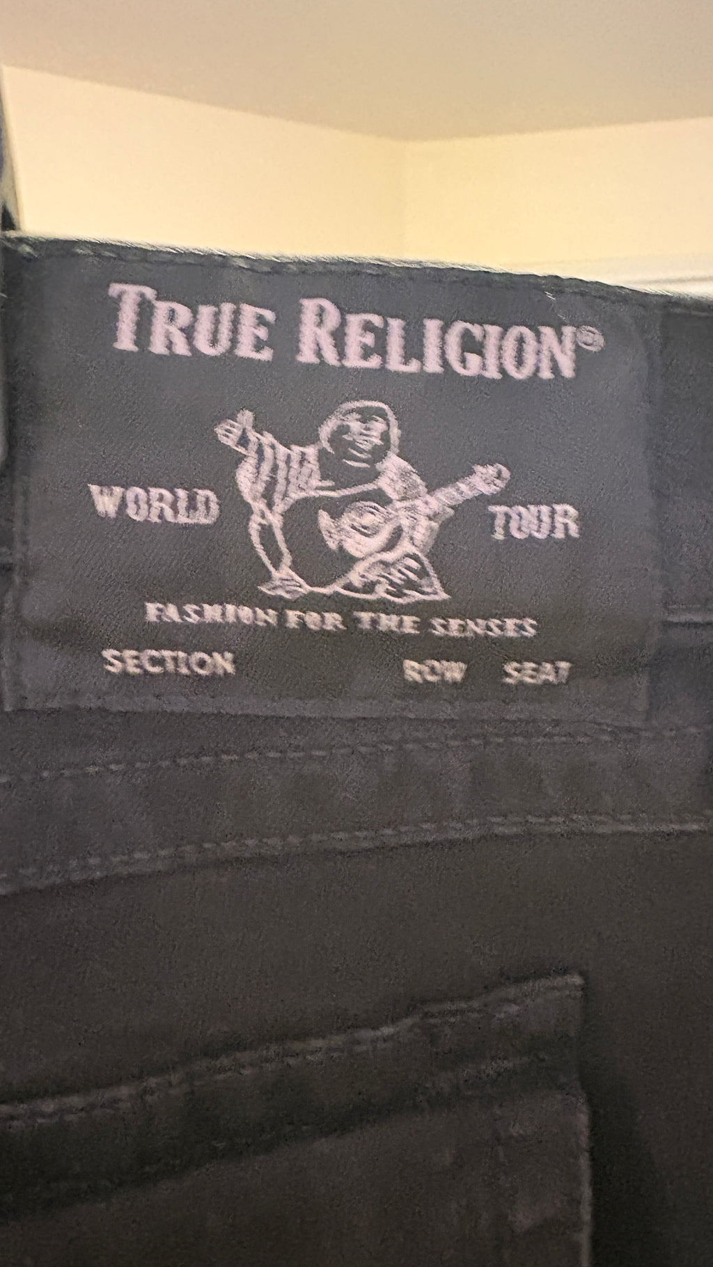 New no tags True Religion Men's Ricky Relaxed Straight Leg Black Jeans with Flap Pockets - Size 44