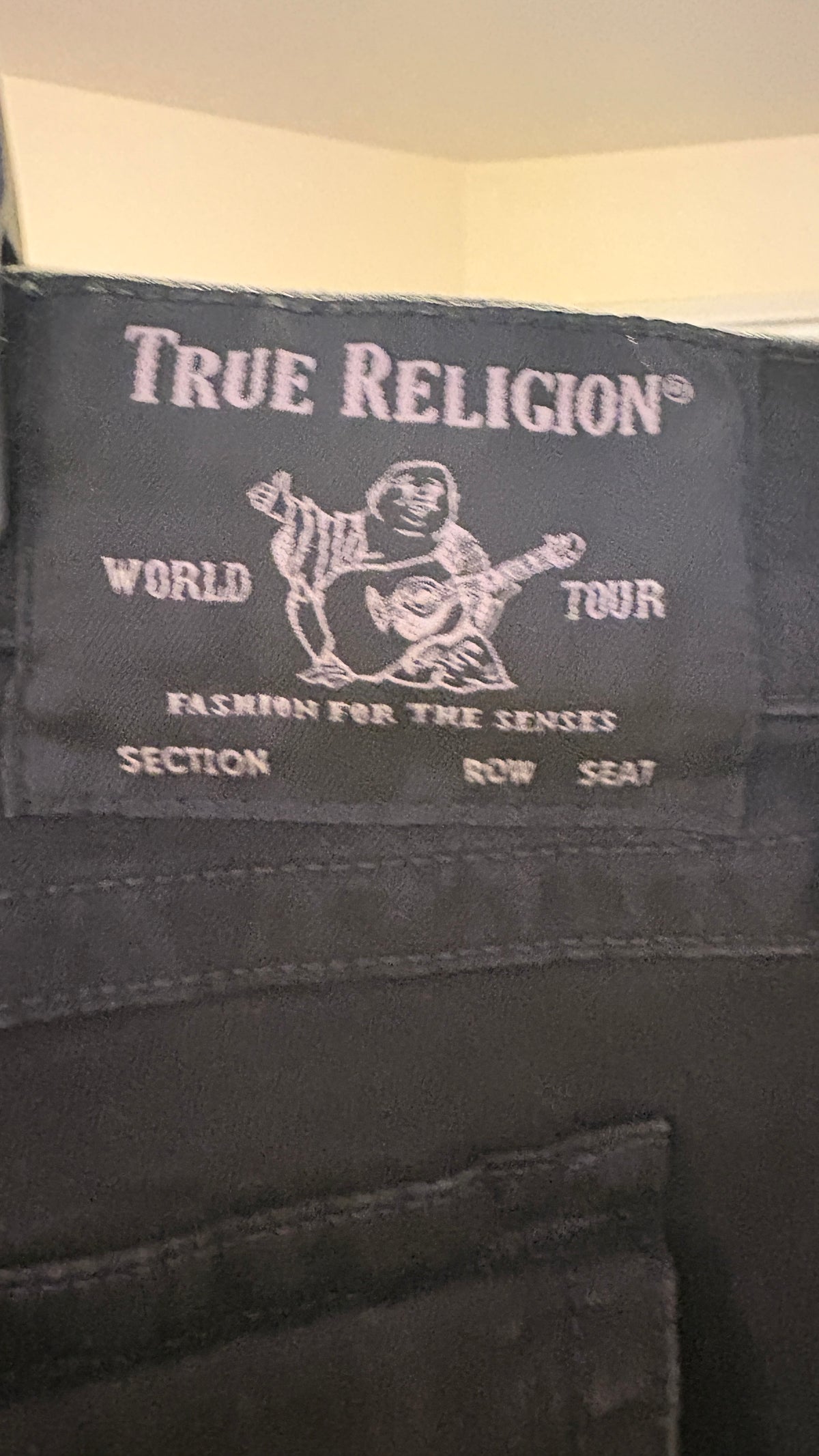 New no tags True Religion Men's Ricky Relaxed Straight Leg Black Jeans with Flap Pockets - Size 44