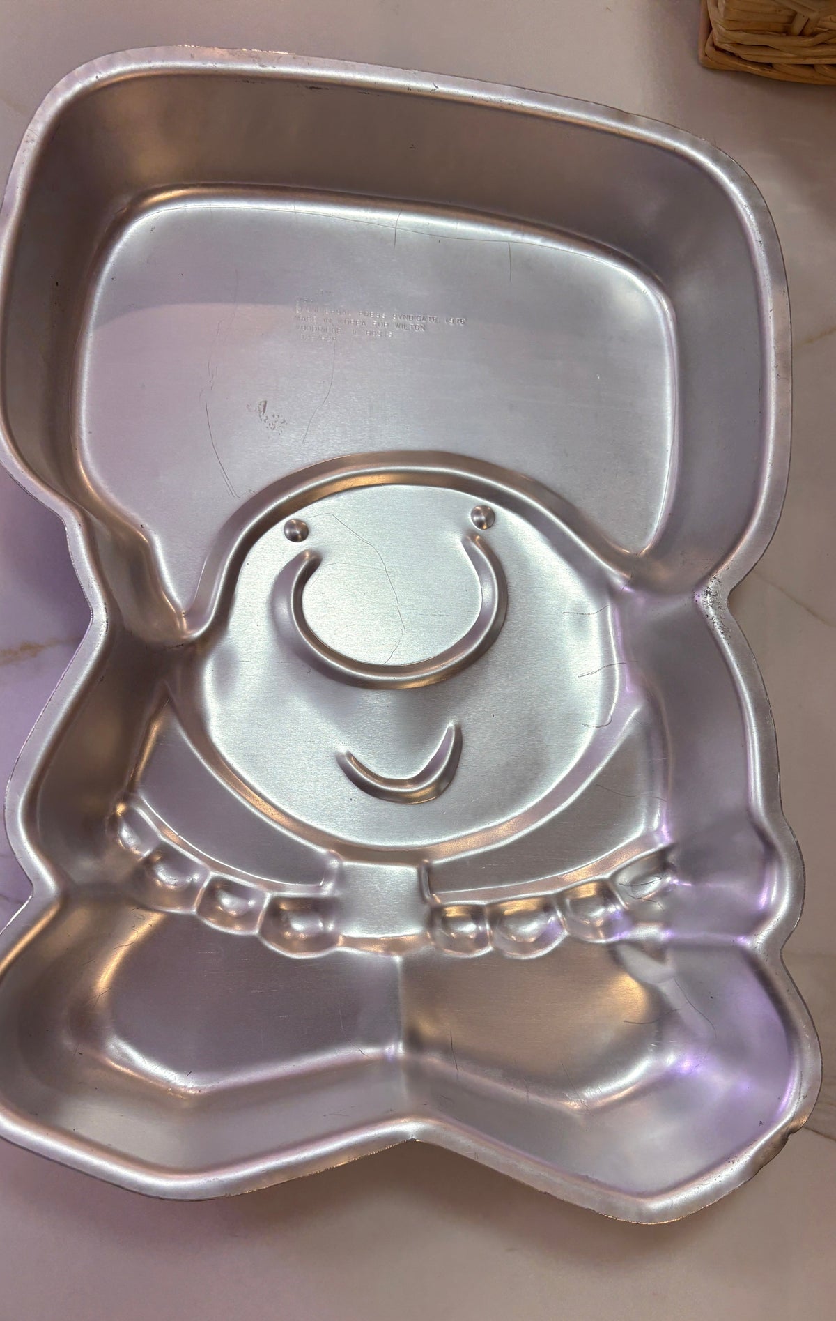 Wilton Ziggy Aluminum Character Cake Pan - Retro Cartoon Baking Mold #502-7628