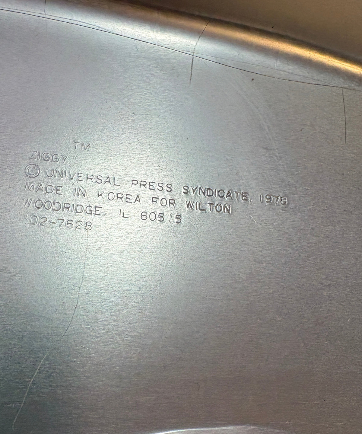 Wilton Ziggy Aluminum Character Cake Pan - Retro Cartoon Baking Mold #502-7628