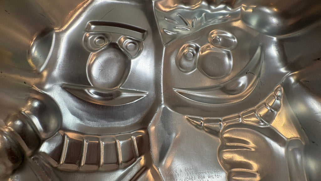 Wilton Bert and Ernie Aluminum Character Cake Pan - Sesame Street Baking Mold #502-7423
