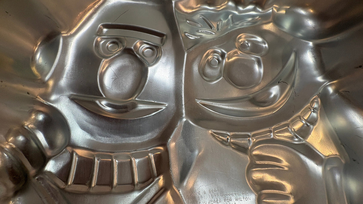 Wilton Bert and Ernie Aluminum Character Cake Pan - Sesame Street Baking Mold #502-7423