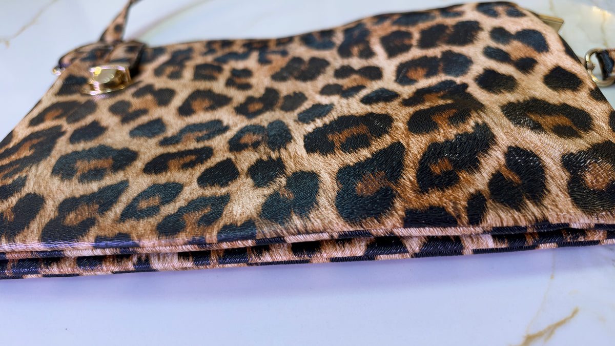 New Vera Bradley Leopard Print Faux Leather Crossbody Bag – Gold-Tone Hardware & Accordion Compartments