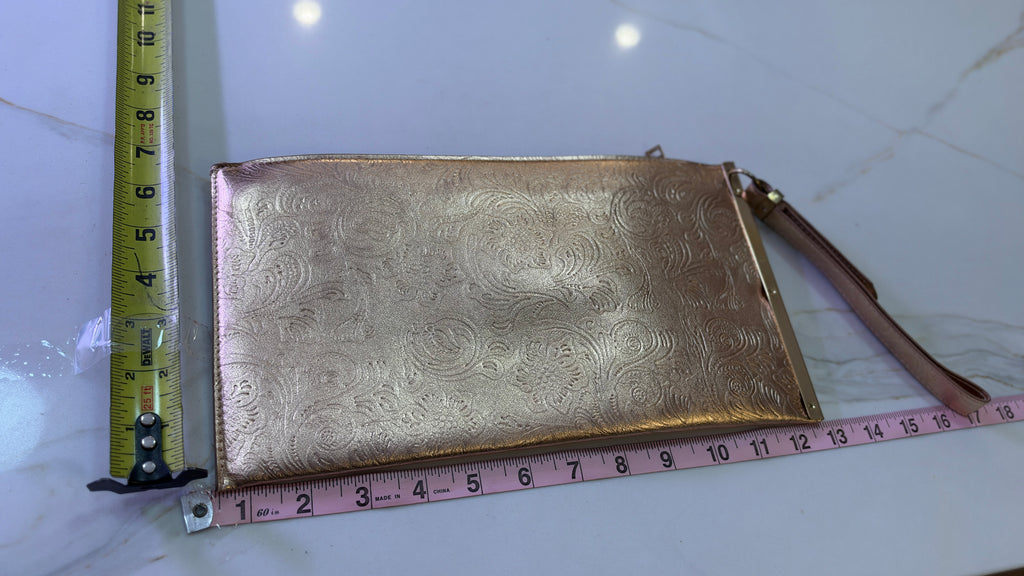 Vintage Metallic Rose Gold Embossed Floral Wristlet Clutch – Elegant Evening Purse