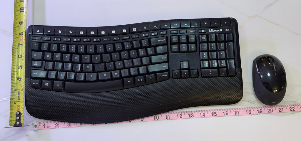Microsoft Wireless Comfort Desktop 5050 Keyboard and Mouse Combo Set