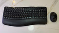 Microsoft Wireless Comfort Desktop 5050 Keyboard and Mouse Combo Set