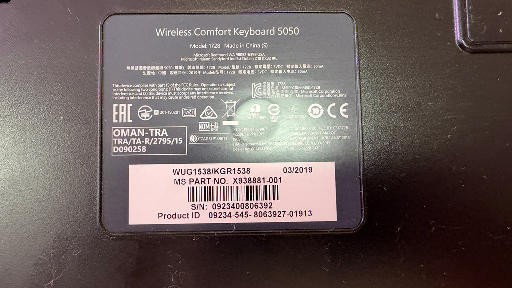 Microsoft Wireless Comfort Desktop 5050 Keyboard and Mouse Combo Set
