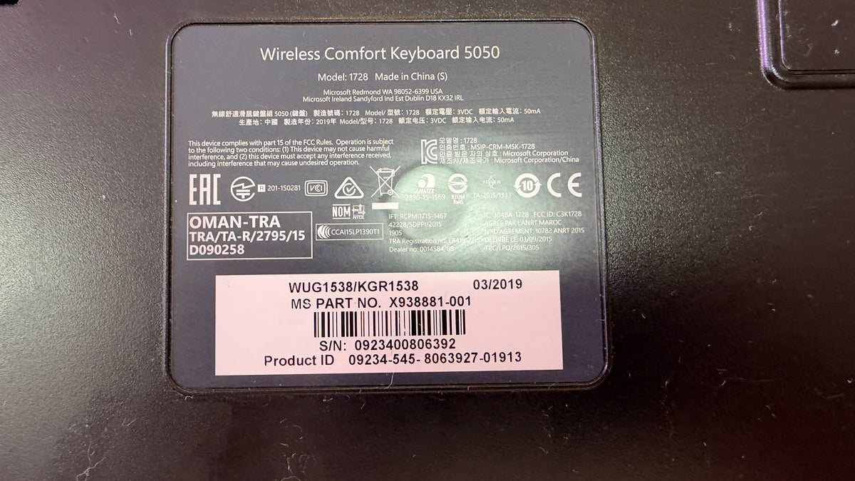 Microsoft Wireless Comfort Desktop 5050 Keyboard and Mouse Combo Set