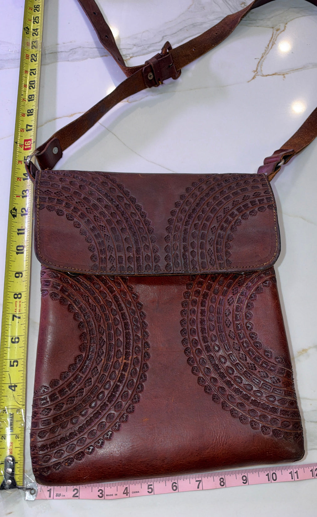 Hand-Tooled Thick Mexican Leather Crossbody Messenger Bag – Chestnut Brown unisex
