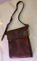 Hand-Tooled Thick Mexican Leather Crossbody Messenger Bag – Chestnut Brown unisex