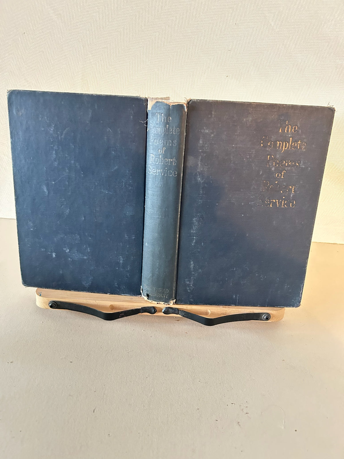 The Complete Poems of Robert Service – Robert Service FIRST edition– 1945 Dodd, Mead & Company Hardcover