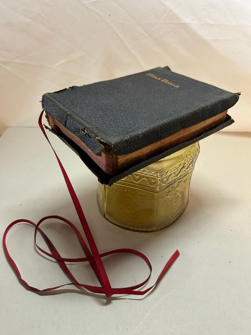 Rare Antique Holy Bible Illustrated Questions & Answers | Black Textured Hardcover with Red Ribbon Marker