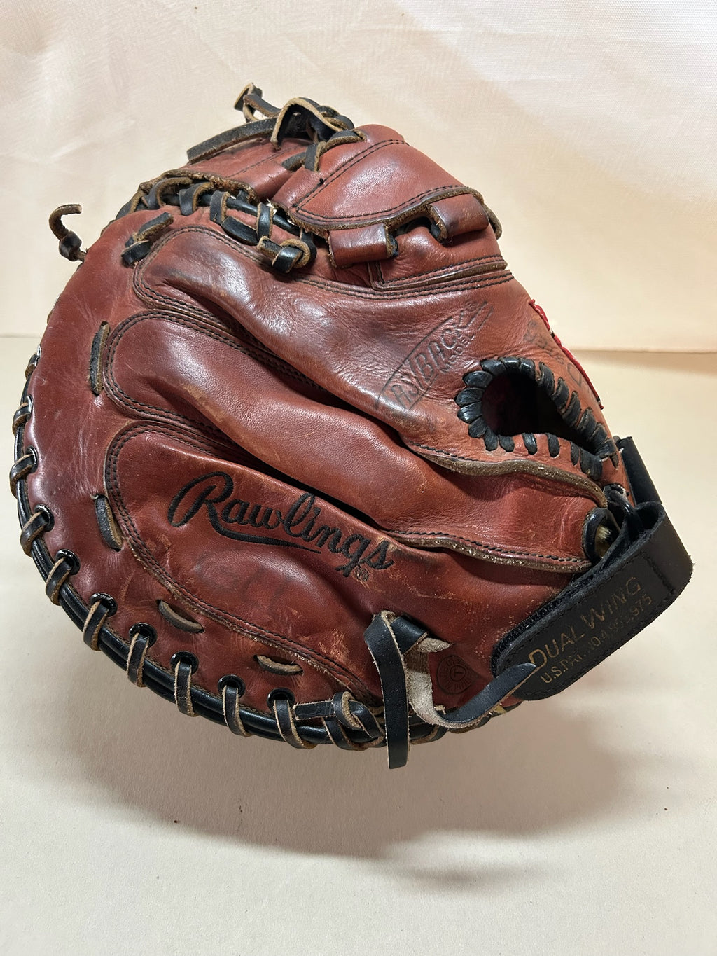 Vintage Rawlings RPT-LT Fastback Catcher’s Mitt | Dual Wing Lite Toe | 34" | Right Hand Throw