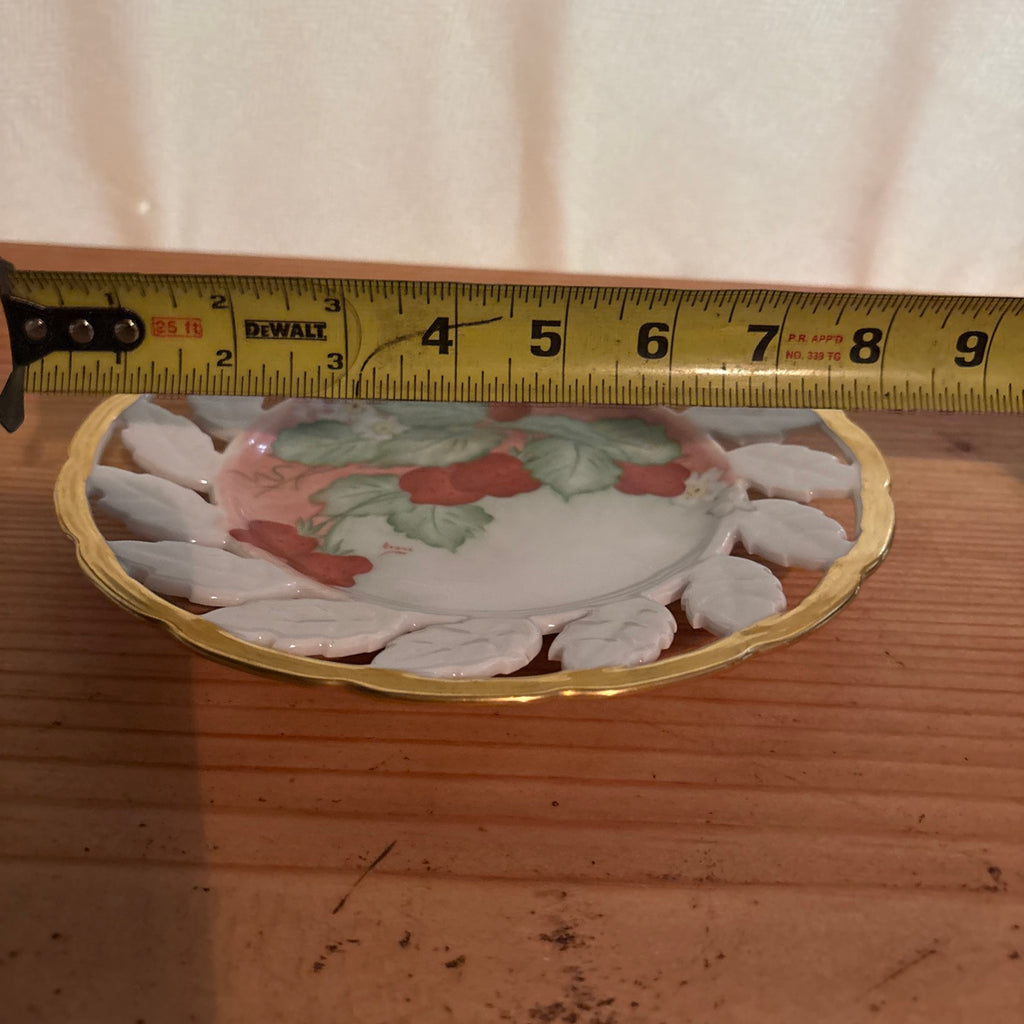VINTAGE Betson Hand-Painted Strawberry Porcelain Plate | Reticulated Leaf Border | Gold Rim | Japan