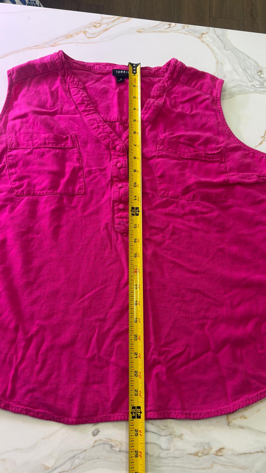 Torrid Plus Size , XXL, 2xl, Hot Pink Cotton Sleeveless Henley Tank Top - Double Pocket Blouse